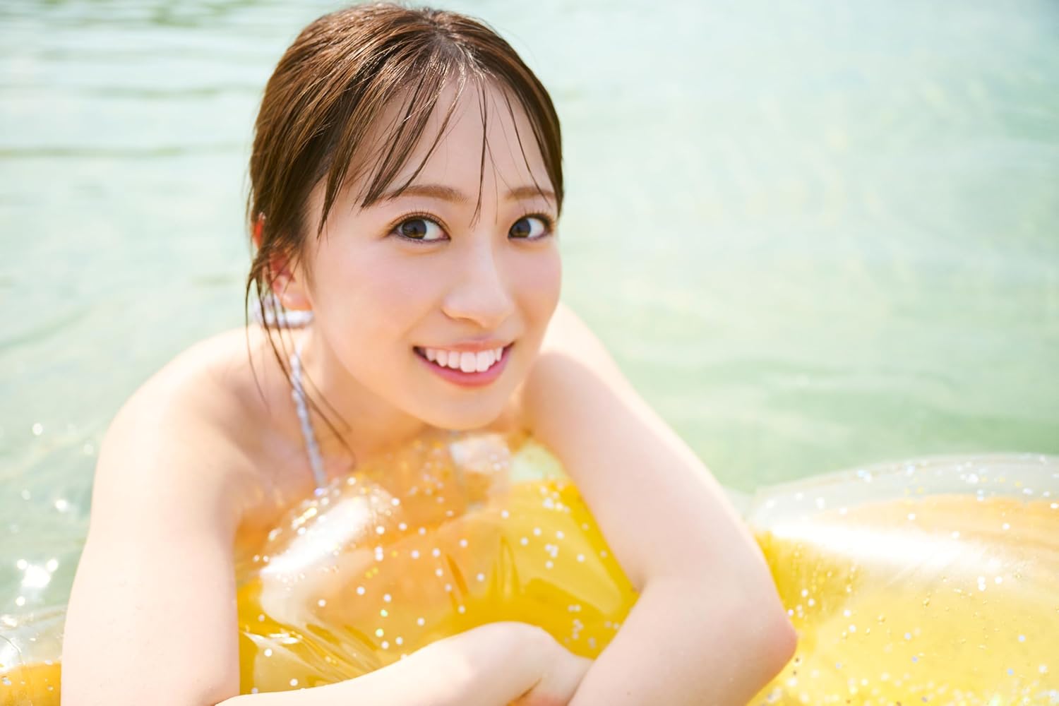 9784299069801 渡部愛加里１ｓｔ写真集（仮）
